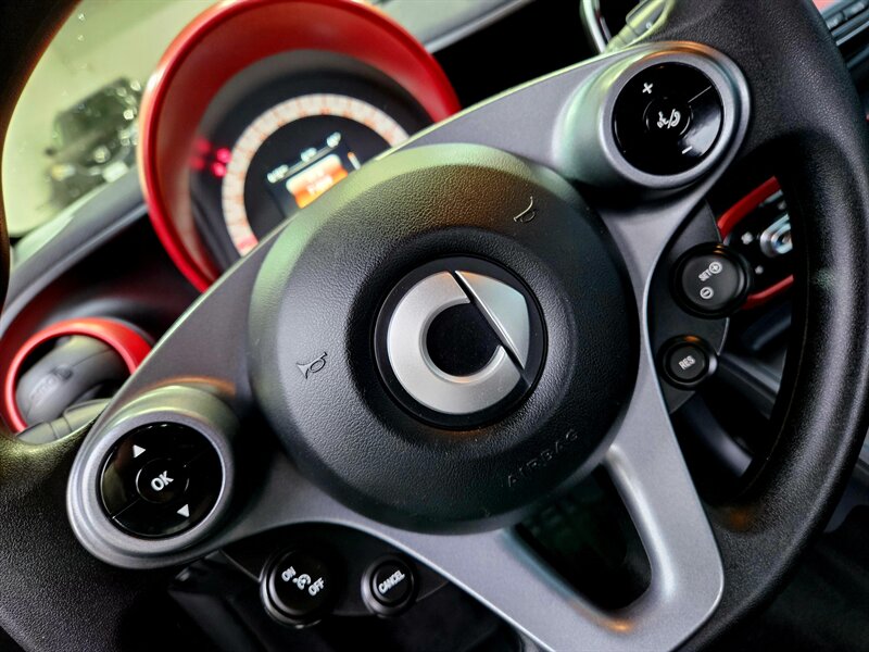 2017 Smart fortwo pure - Photo 20 - Hillsboro, OR 97124