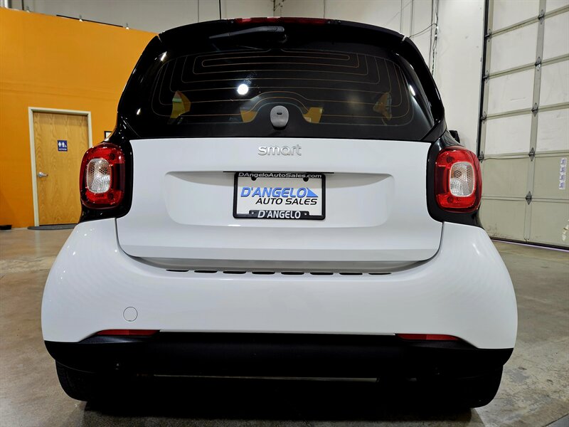 2017 Smart fortwo pure - Photo 6 - Hillsboro, OR 97124