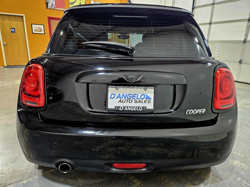 2016 MINI Hardtop 2 Door Cooper   - Photo 6 - Hillsboro, OR 97124
