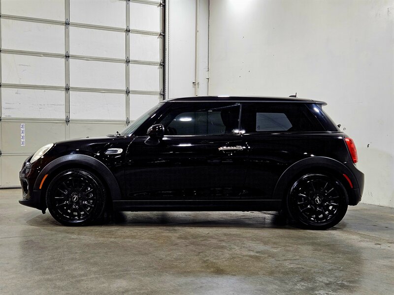 2016 MINI Hardtop 2 Door Cooper   - Photo 8 - Hillsboro, OR 97124