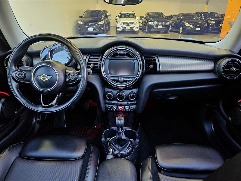 2016 MINI Hardtop 2 Door Cooper   - Photo 14 - Hillsboro, OR 97124