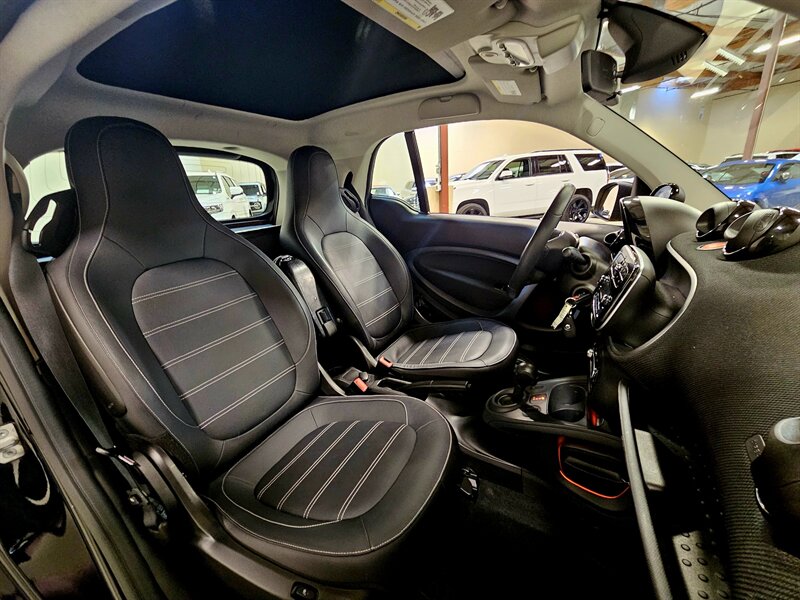 2017 Smart fortwo prime - Photo 18 - Hillsboro, OR 97124