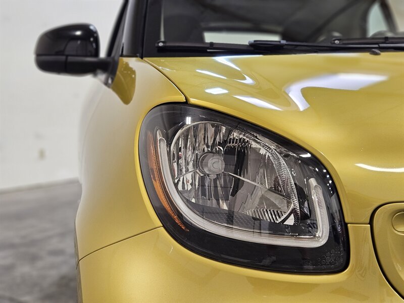 2017 Smart fortwo prime - Photo 12 - Hillsboro, OR 97124