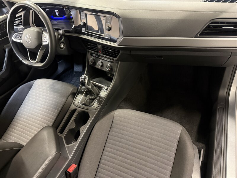 2023 Volkswagen Jetta S - Photo 2 - Hillsboro, OR 97124