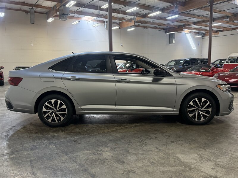 2023 Volkswagen Jetta S - Photo 8 - Hillsboro, OR 97124