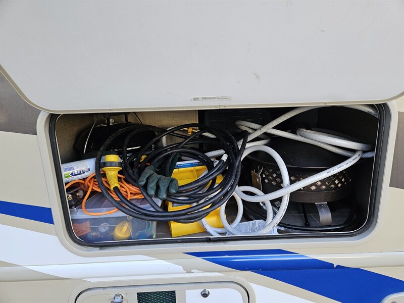 2021 Ford E-350 SD - Photo 25 - Hillsboro, OR 97124