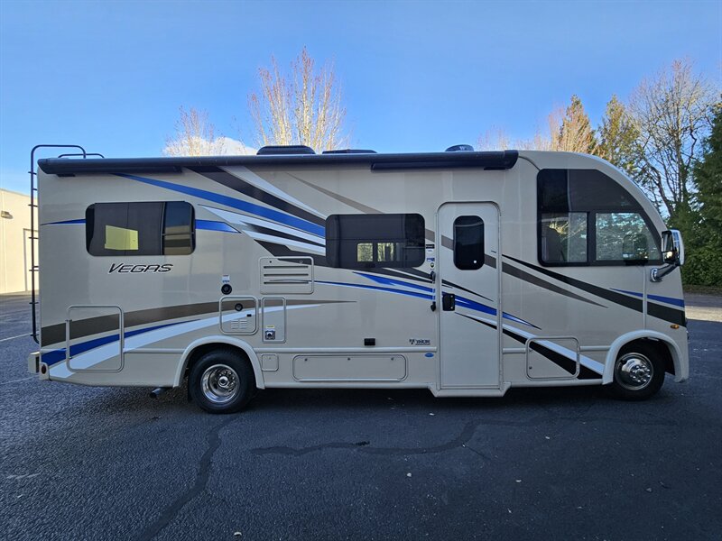 2021 Ford E-350 SD - Photo 11 - Hillsboro, OR 97124