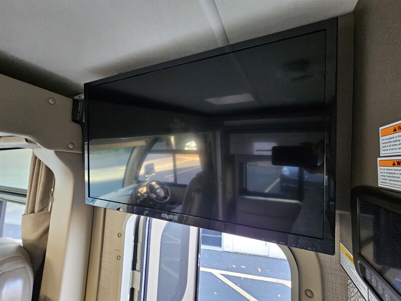 2021 Ford E-350 SD - Photo 39 - Hillsboro, OR 97124