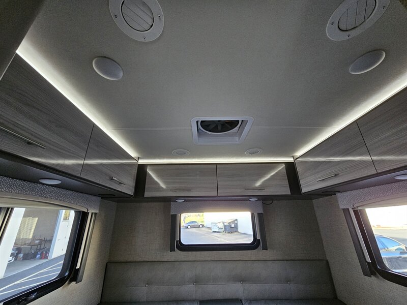 2021 Ford E-350 SD - Photo 43 - Hillsboro, OR 97124