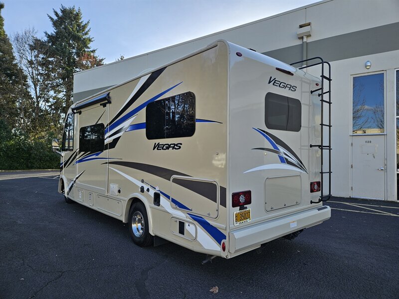 2021 Ford E-350 SD - Photo 8 - Hillsboro, OR 97124