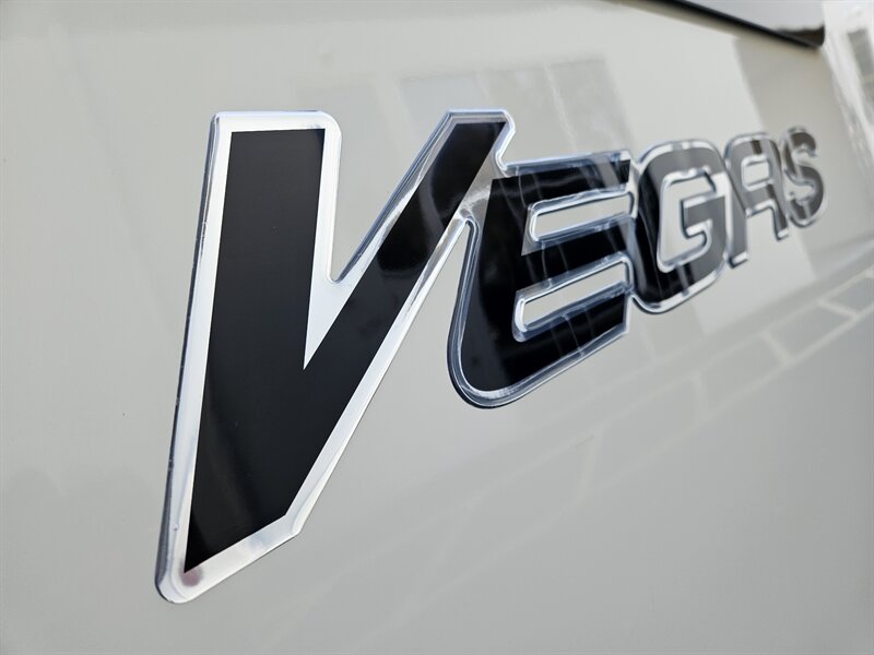 2021 Ford E-350 SD - Photo 18 - Hillsboro, OR 97124