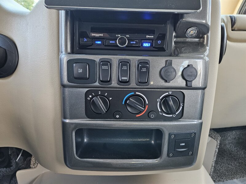 2021 Ford E-350 SD - Photo 32 - Hillsboro, OR 97124