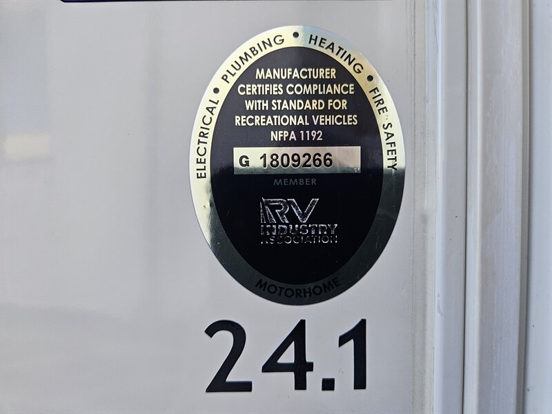 2021 Ford E-350 SD - Photo 16 - Hillsboro, OR 97124