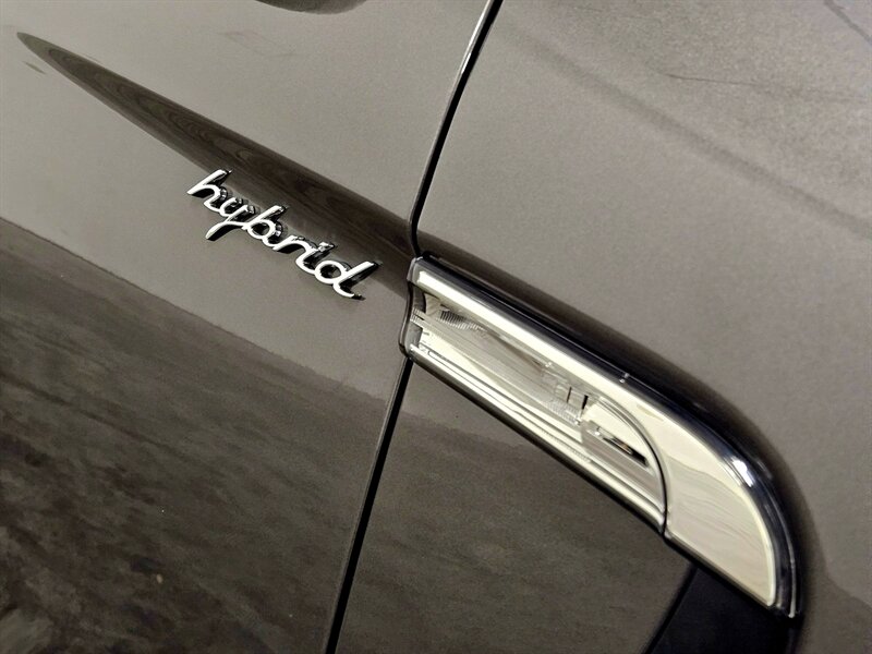 2013 Porsche Panamera S Hybrid   - Photo 23 - Hillsboro, OR 97124