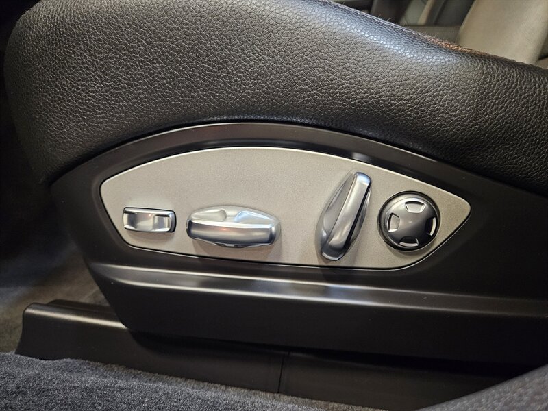 2013 Porsche Panamera S Hybrid   - Photo 44 - Hillsboro, OR 97124