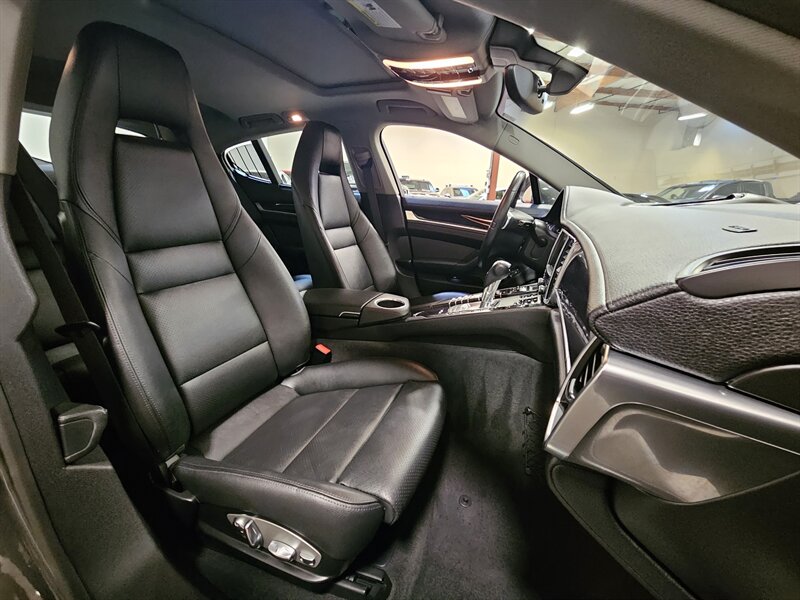 2013 Porsche Panamera S Hybrid   - Photo 28 - Hillsboro, OR 97124