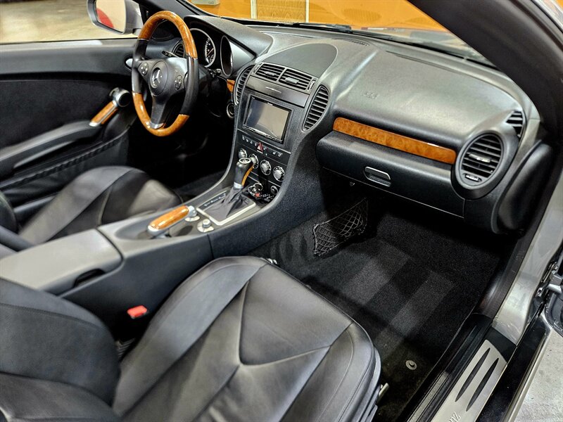 2010 Mercedes-Benz SLK SLK 300   - Photo 20 - Hillsboro, OR 97124