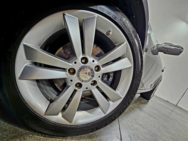 2010 Mercedes-Benz SLK SLK 300   - Photo 18 - Hillsboro, OR 97124