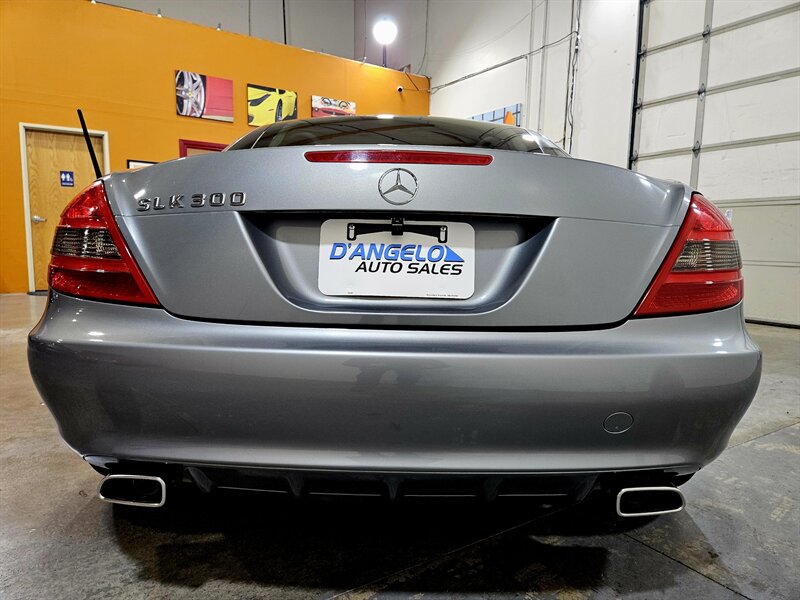 2010 Mercedes-Benz SLK SLK 300   - Photo 42 - Hillsboro, OR 97124