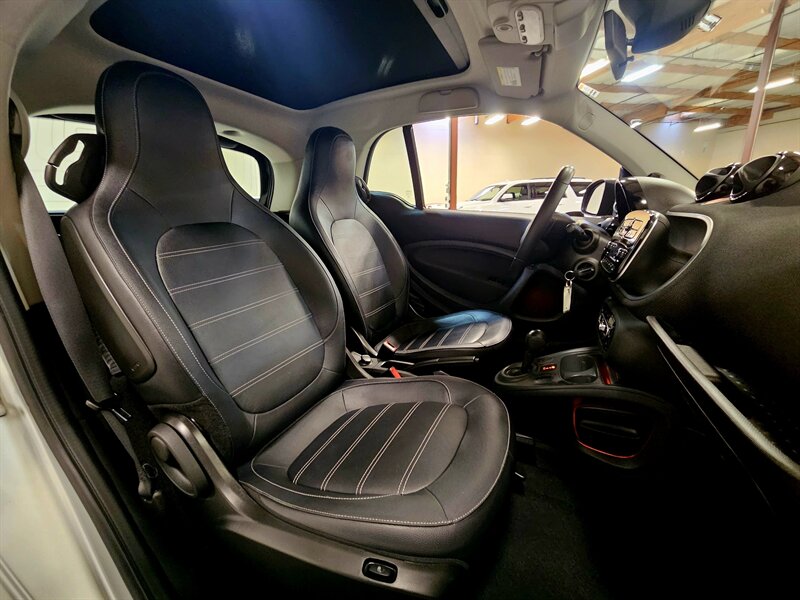 2016 Smart fortwo prime   - Photo 14 - Hillsboro, OR 97124