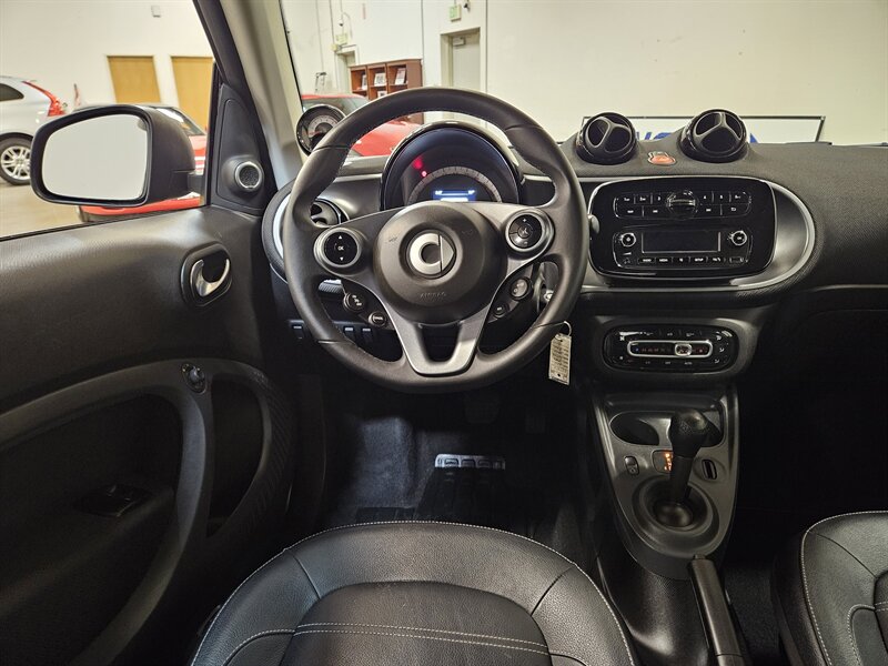 2016 Smart fortwo prime   - Photo 16 - Hillsboro, OR 97124