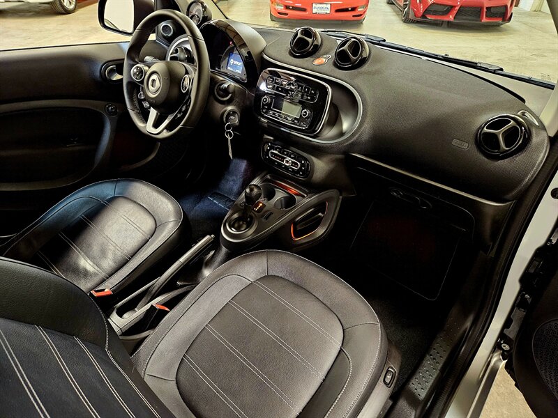 2016 Smart fortwo prime   - Photo 13 - Hillsboro, OR 97124
