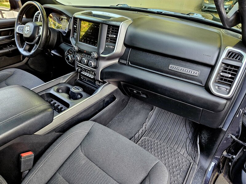 2019 RAM 1500 Big Horn   - Photo 2 - Hillsboro, OR 97124