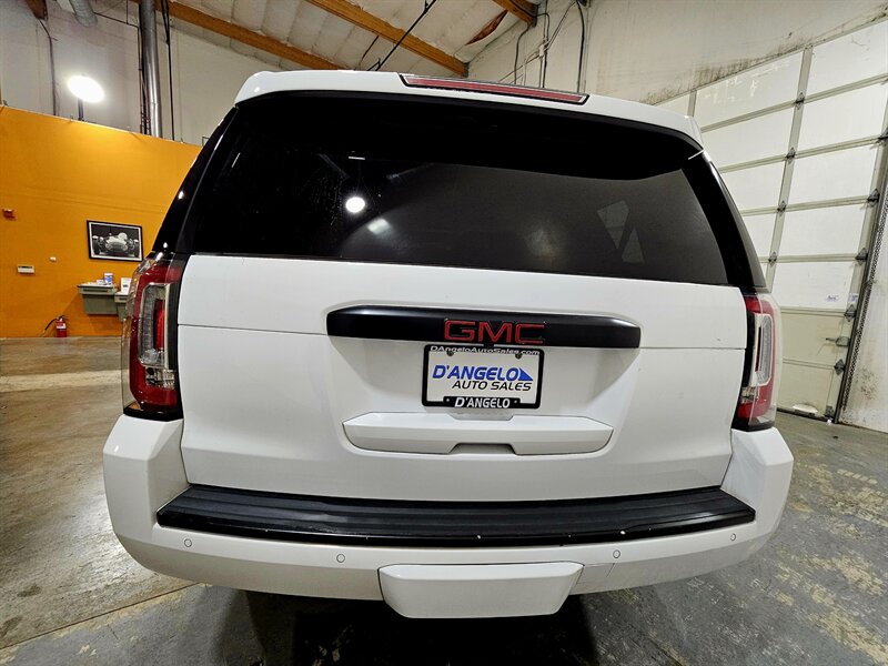 2020 GMC Yukon Denali   - Photo 7 - Hillsboro, OR 97124