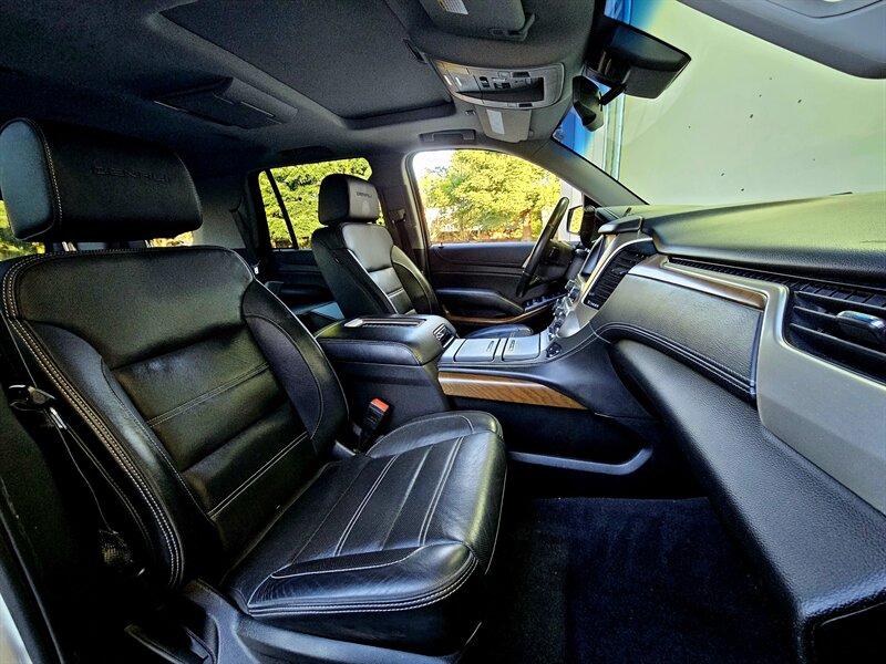 2020 GMC Yukon Denali   - Photo 14 - Hillsboro, OR 97124