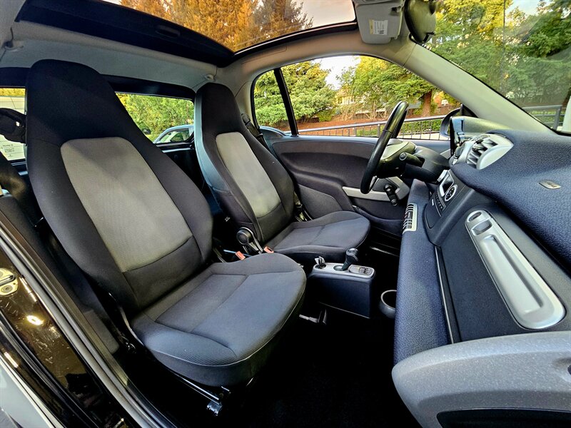 2015 Smart fortwo pure   - Photo 38 - Hillsboro, OR 97124