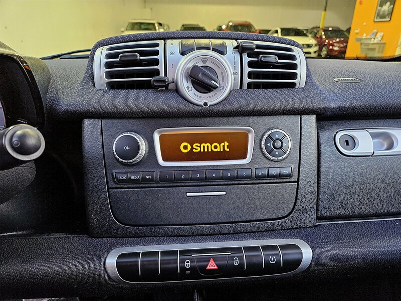 2015 Smart fortwo pure   - Photo 45 - Hillsboro, OR 97124