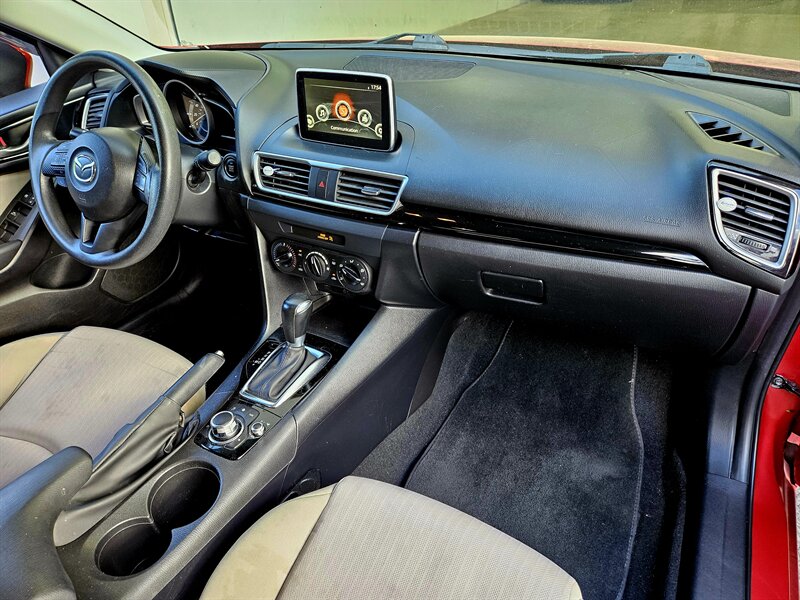 2015 Mazda Mazda3 i Sport - Photo 2 - Hillsboro, OR 97124
