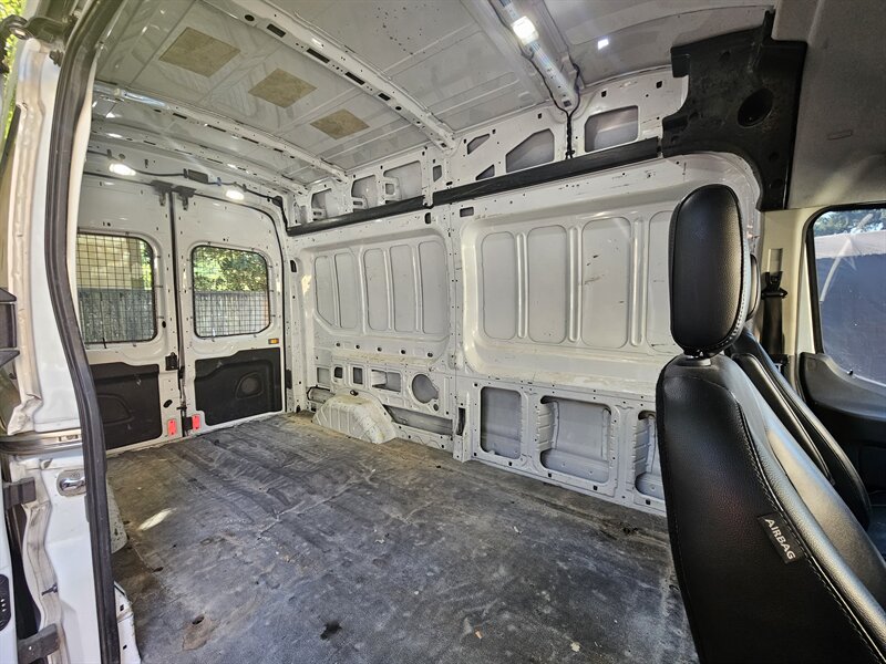 2020 Ford Transit 250   - Photo 17 - Hillsboro, OR 97124