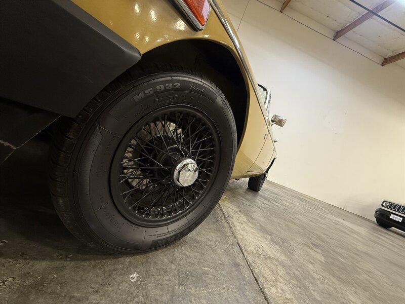1976 MG MGB Convertible - Photo 17 - Hillsboro, OR 97124