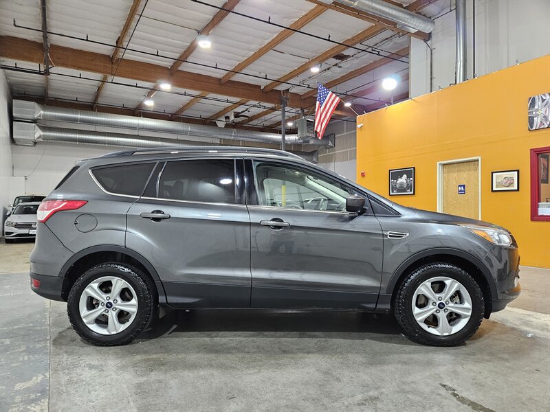 2016 Ford Escape SE   - Photo 4 - Hillsboro, OR 97124