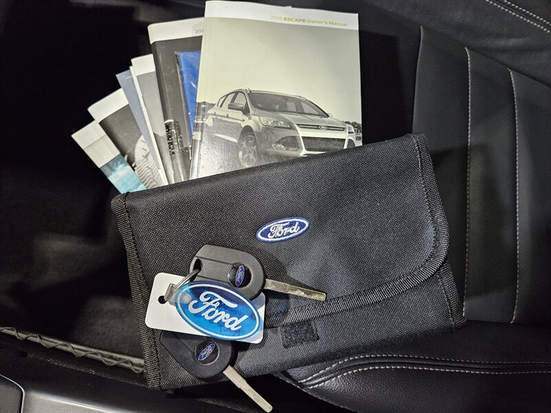 2016 Ford Escape SE   - Photo 35 - Hillsboro, OR 97124