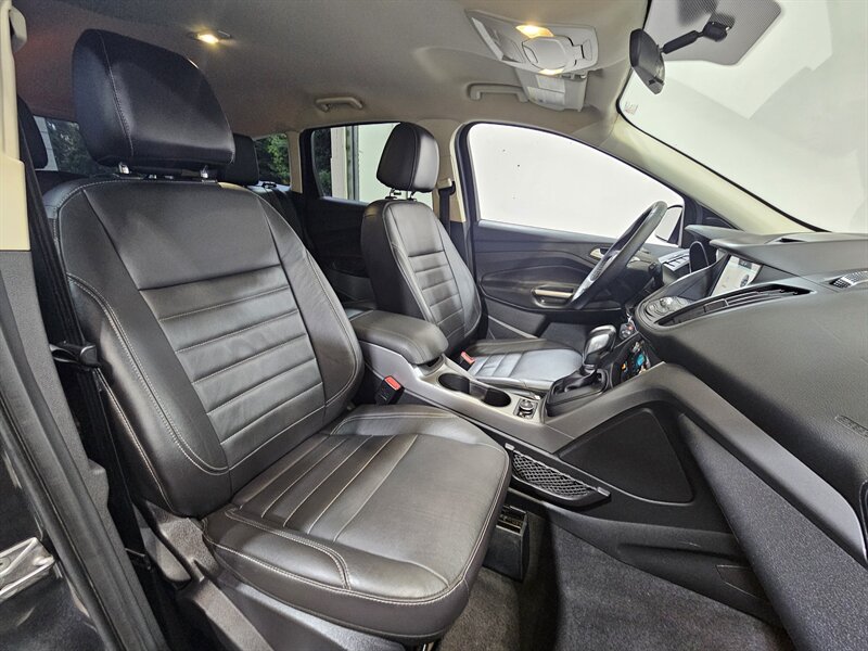 2016 Ford Escape SE   - Photo 13 - Hillsboro, OR 97124