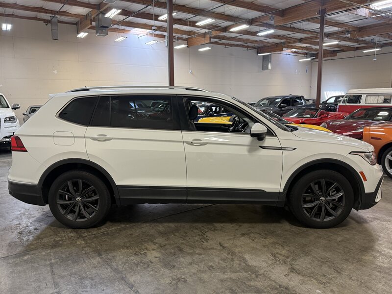 2022 Volkswagen Tiguan SE   - Photo 8 - Hillsboro, OR 97124