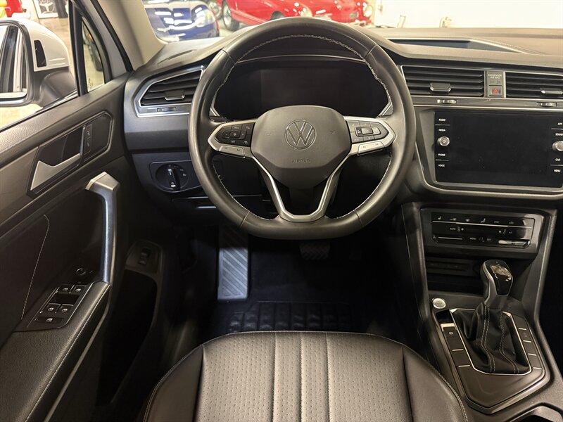 2022 Volkswagen Tiguan SE   - Photo 17 - Hillsboro, OR 97124