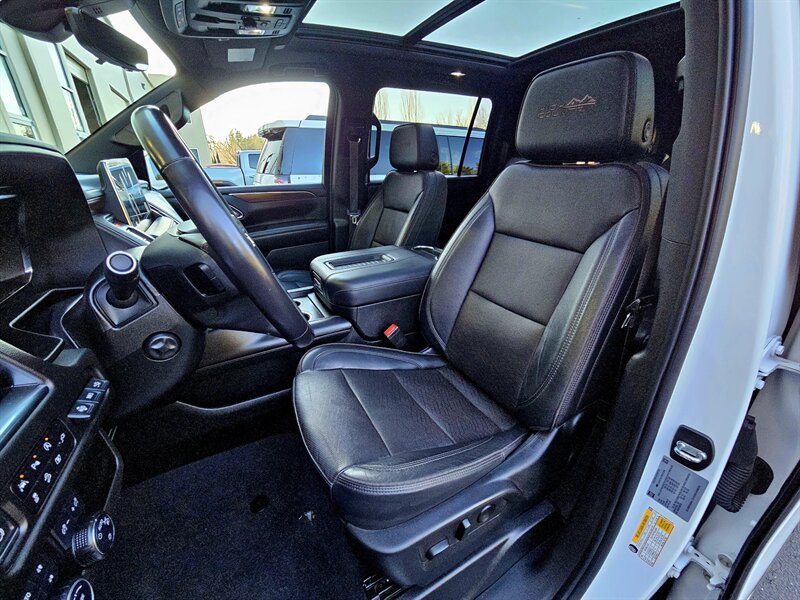 2022 Chevrolet Suburban High Country   - Photo 33 - Hillsboro, OR 97124