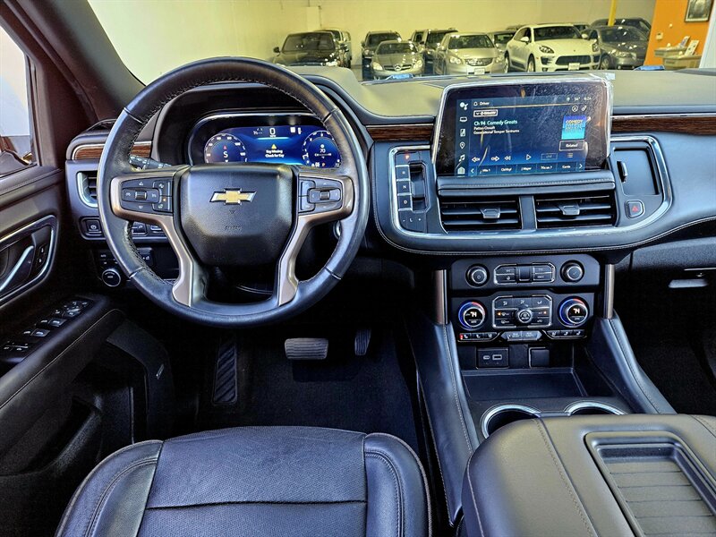 2022 Chevrolet Suburban High Country   - Photo 16 - Hillsboro, OR 97124