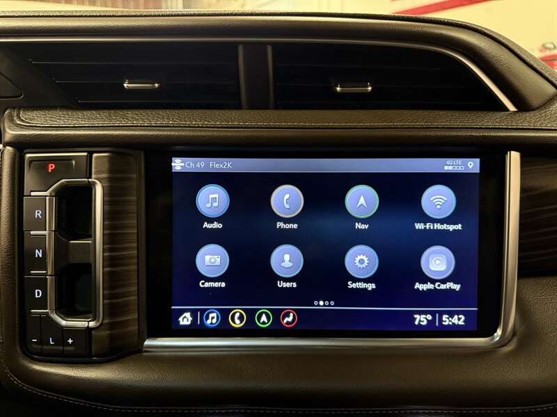 2021 GMC Yukon Denali   - Photo 25 - Hillsboro, OR 97124