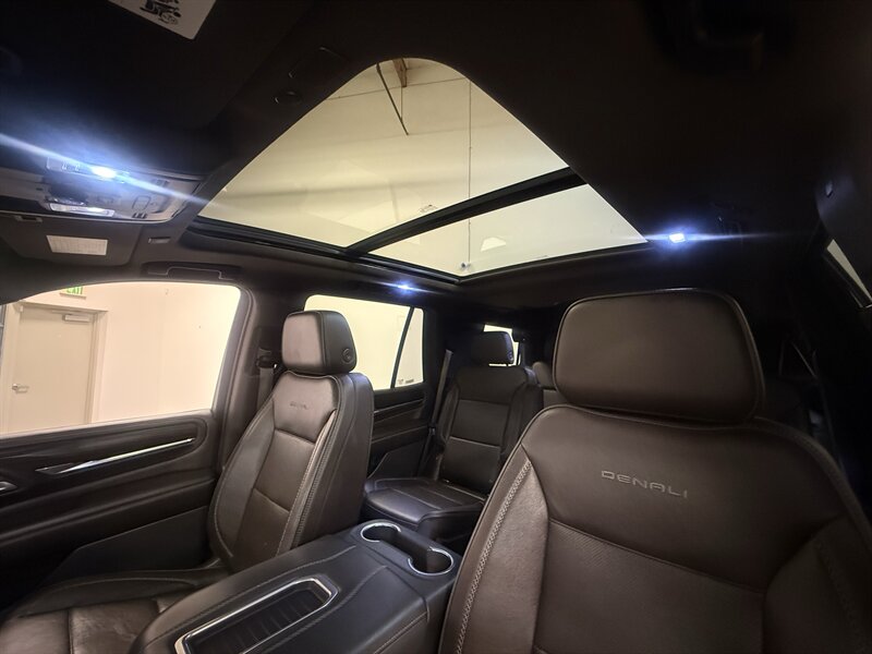 2021 GMC Yukon Denali   - Photo 32 - Hillsboro, OR 97124