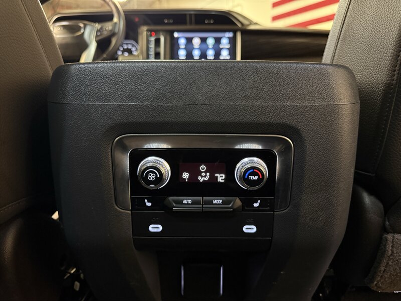 2021 GMC Yukon Denali   - Photo 36 - Hillsboro, OR 97124