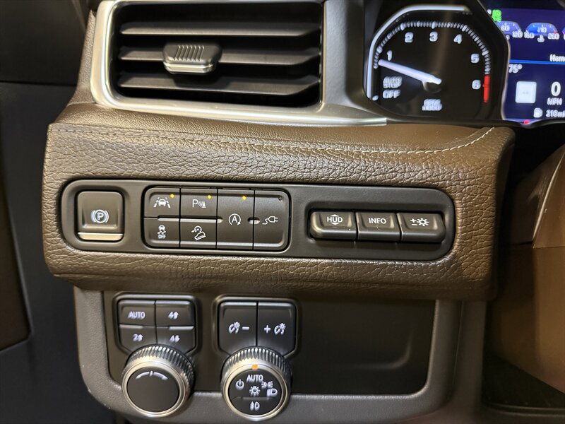 2021 GMC Yukon Denali   - Photo 28 - Hillsboro, OR 97124