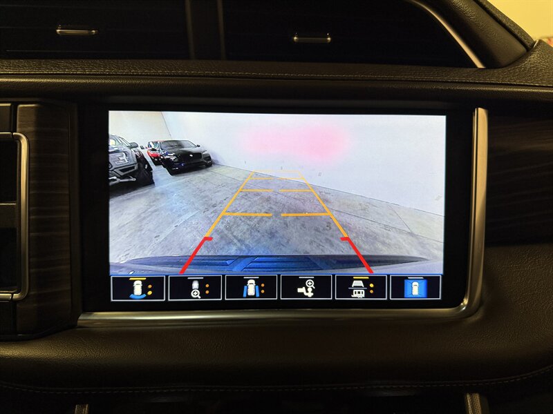 2021 GMC Yukon Denali   - Photo 26 - Hillsboro, OR 97124