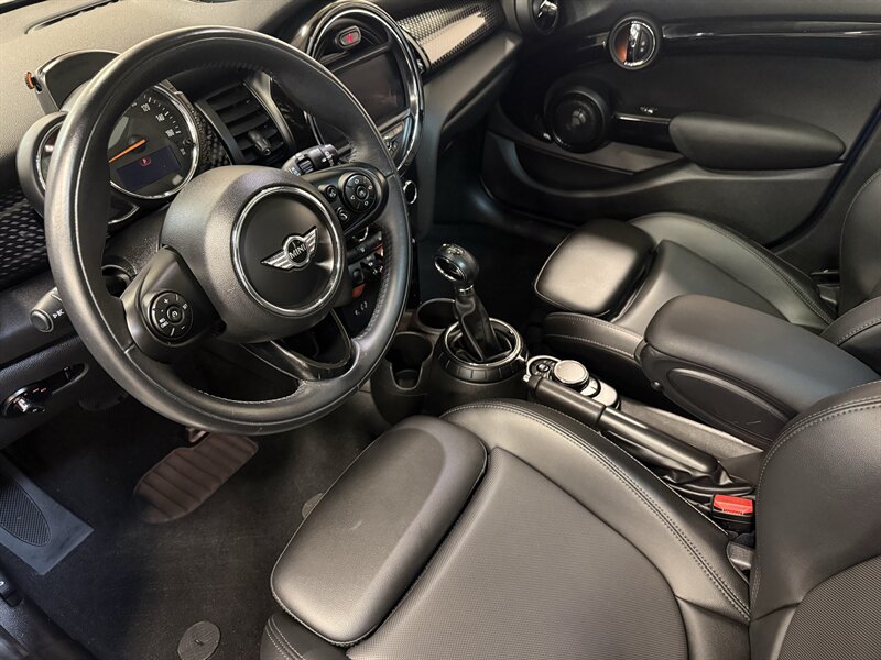 2017 MINI Hardtop 4 Door Cooper S - Photo 17 - Hillsboro, OR 97124