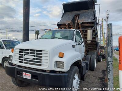 2000 Chevrolet C 7500   - Photo 1 - McAllen, TX 78503