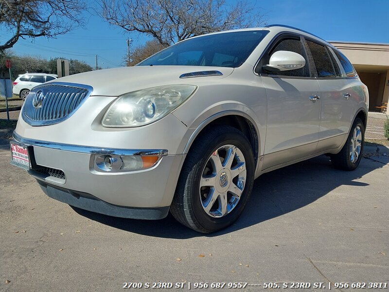 2008 Buick Enclave CXL   - Photo 1 - McAllen, TX 78503