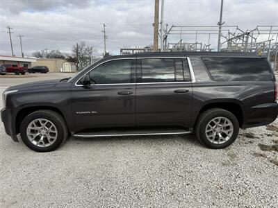 2016 GMC Yukon XL SLT   - Photo 4 - Nocona, TX 76255